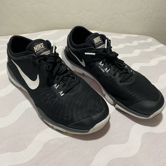 Nike Other - Nike Training flex Supreme TR4 black Shoes size 7.5